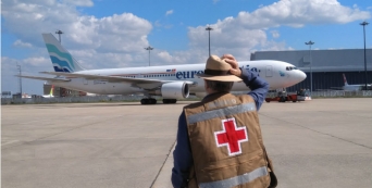 Task Force Operação Embondeiro, 1.º voo ajuda humanitária, Figo Maduro, 24.03